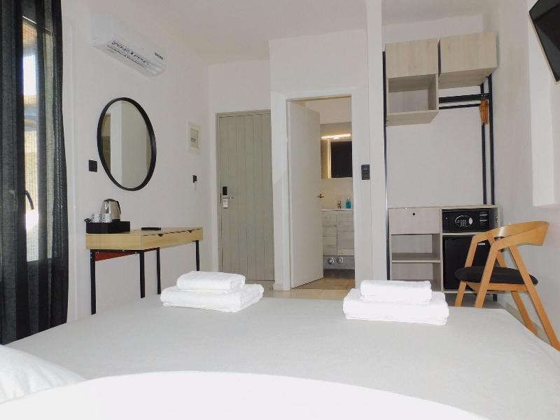 Fotilia Hotel image
