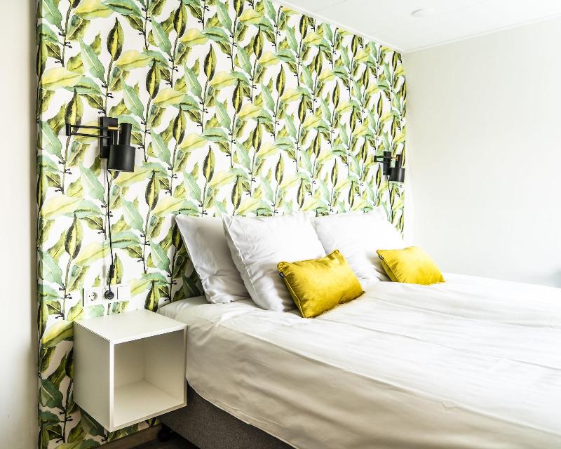 Boutique Hotel Charley's image