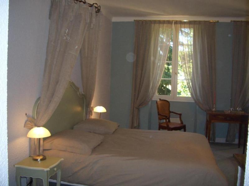 Le Platane image