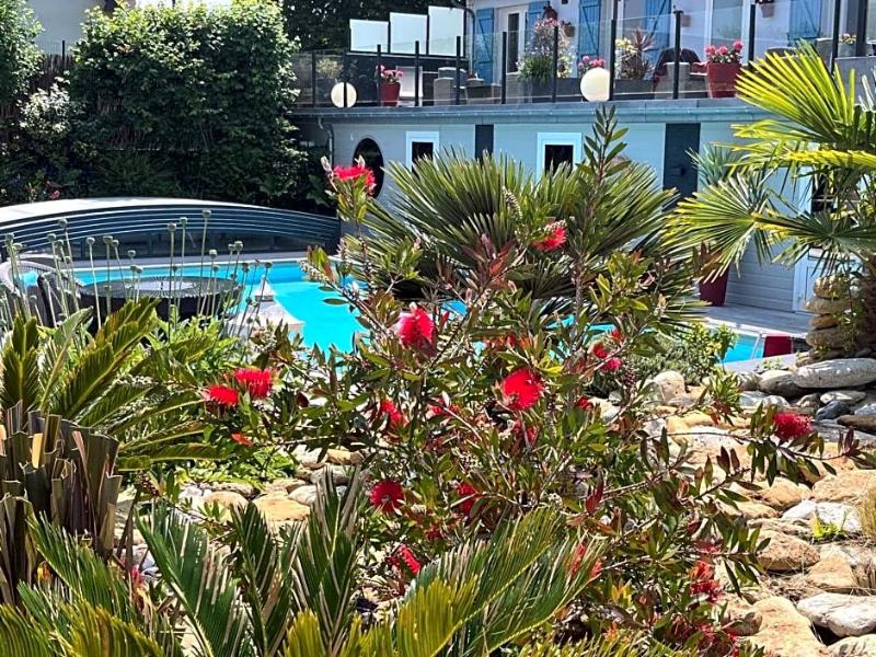 Hotel La Piscine image