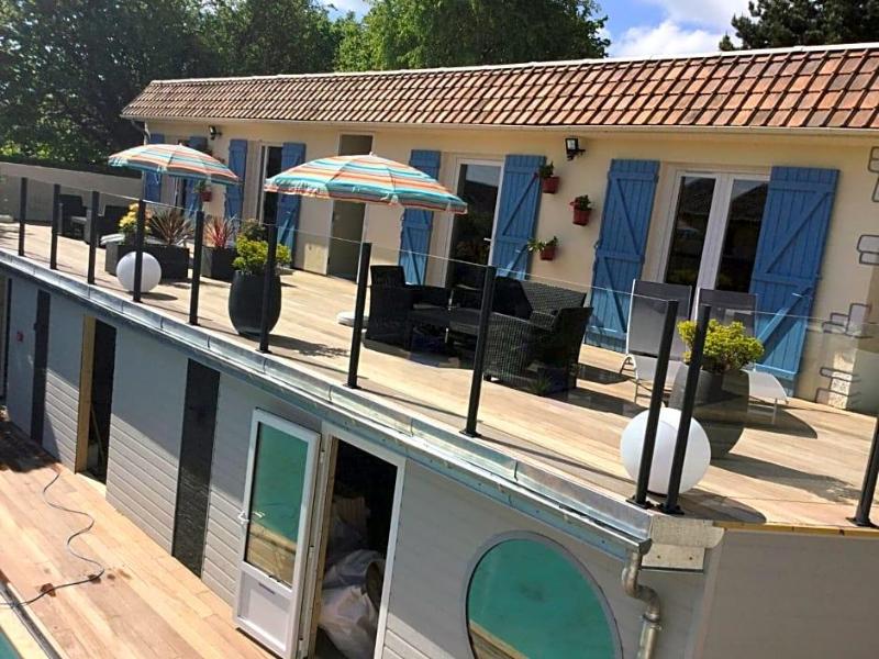 Hotel La Piscine image