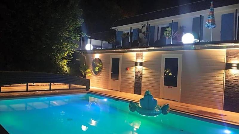 Hotel La Piscine image