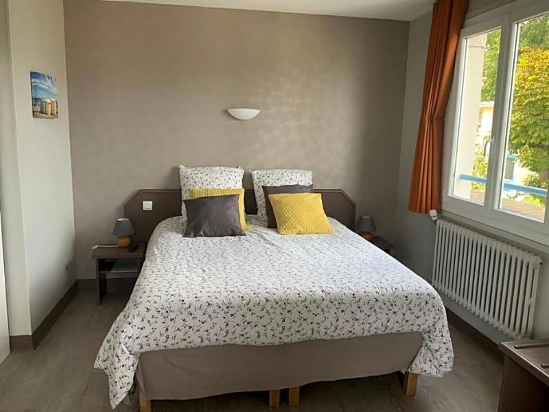 Hotel La Piscine image