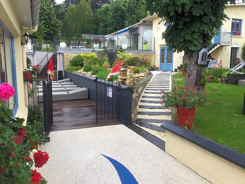 Hotel La Piscine image