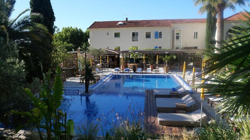 Hotel La Piscine image