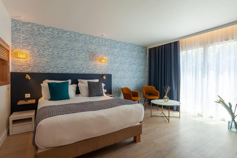 Hotel La Piscine image
