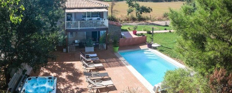 Villa Alyzea image