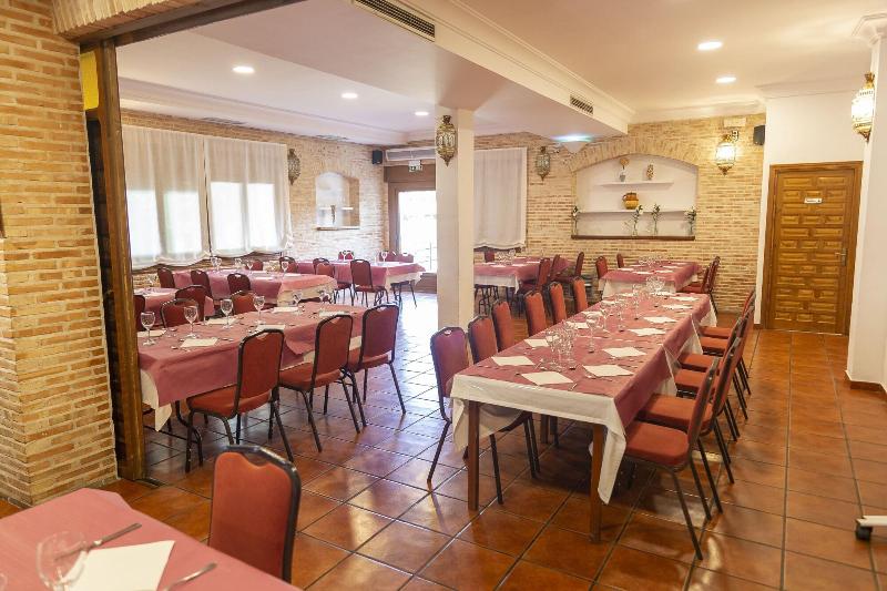 Hotel Consuegra image