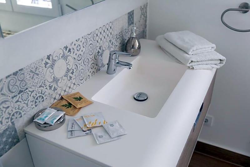 Hotel Consuegra image