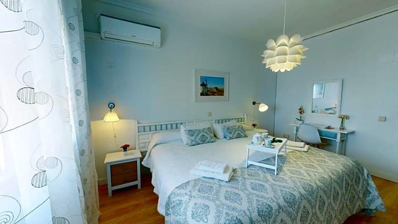 Hotel Consuegra image