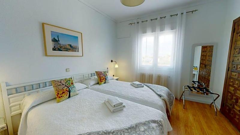 Hotel Consuegra image