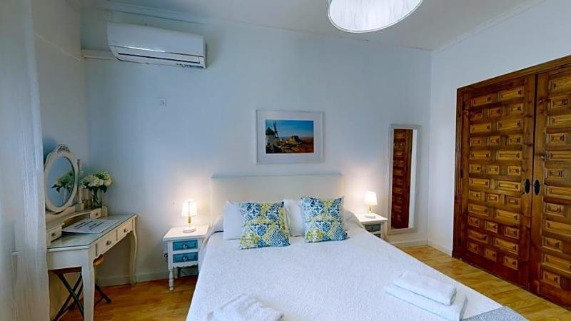 Hotel Consuegra image