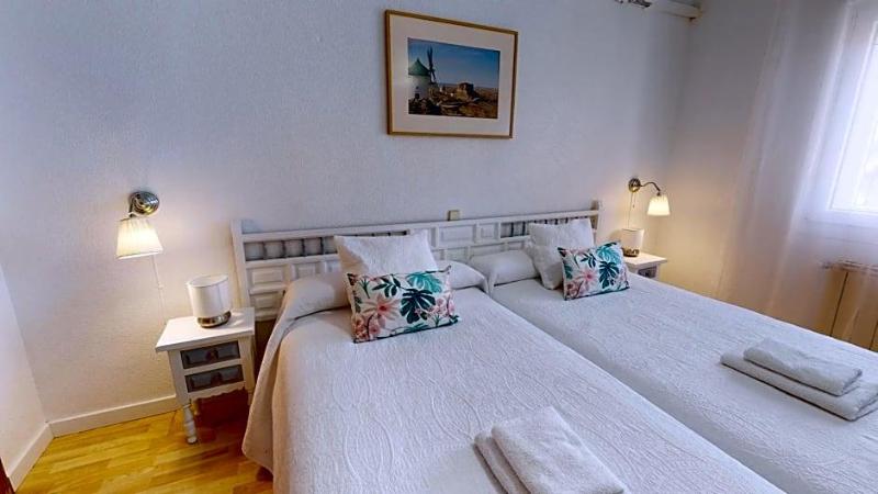 Hotel Consuegra image