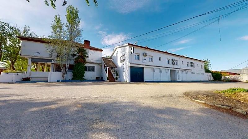 Hotel Consuegra image