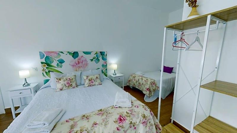 Hotel Consuegra image