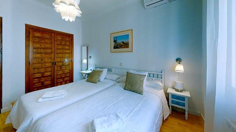 Hotel Consuegra image