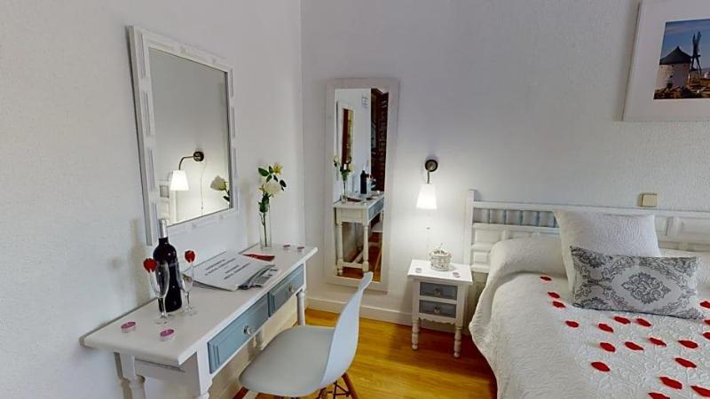 Hotel Consuegra image
