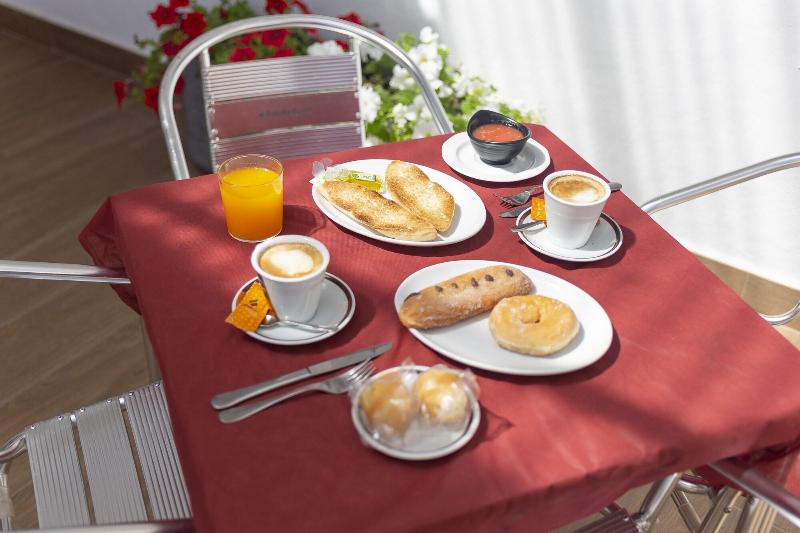 Hotel Consuegra image