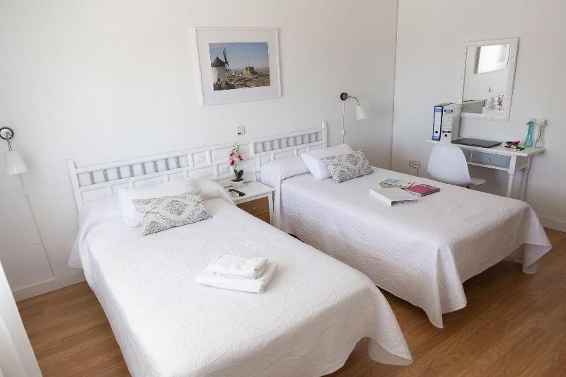 Hotel Consuegra image