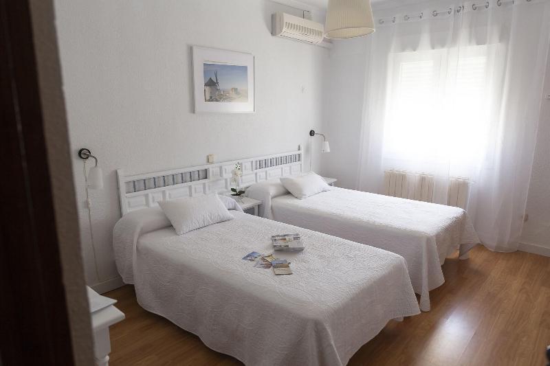 Hotel Consuegra image