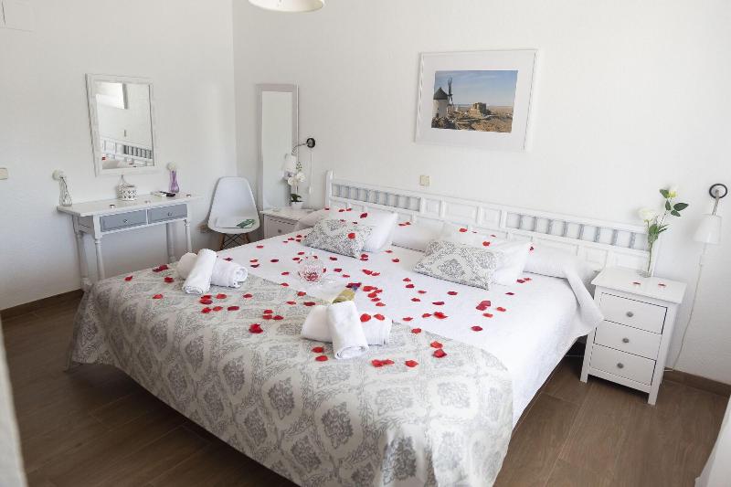 Hotel Consuegra image