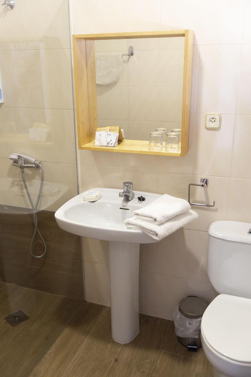 Hotel Consuegra image