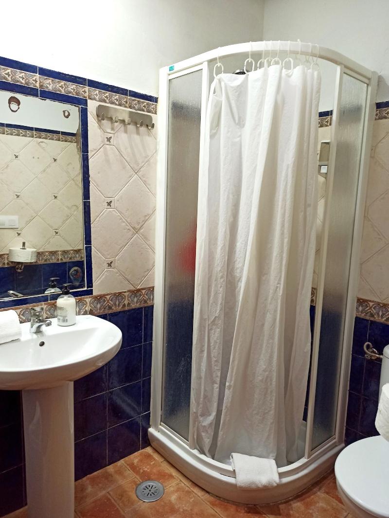 Vivian's Guest House image