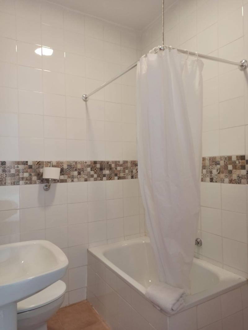 Vivian's Guest House image