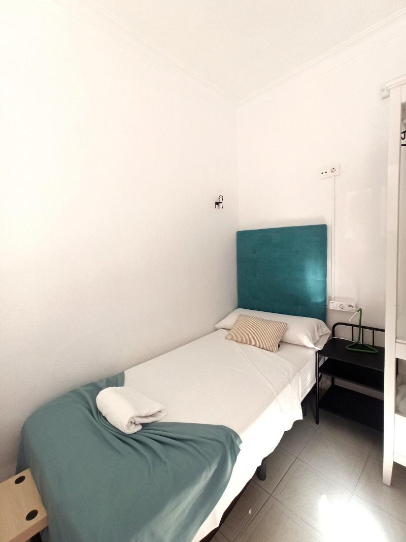 Vivian's Guest House image