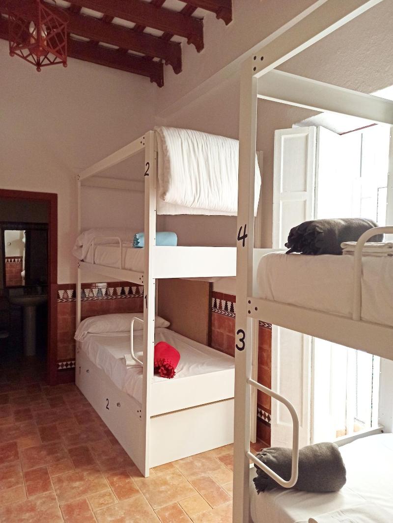 Vivian's Guest House image