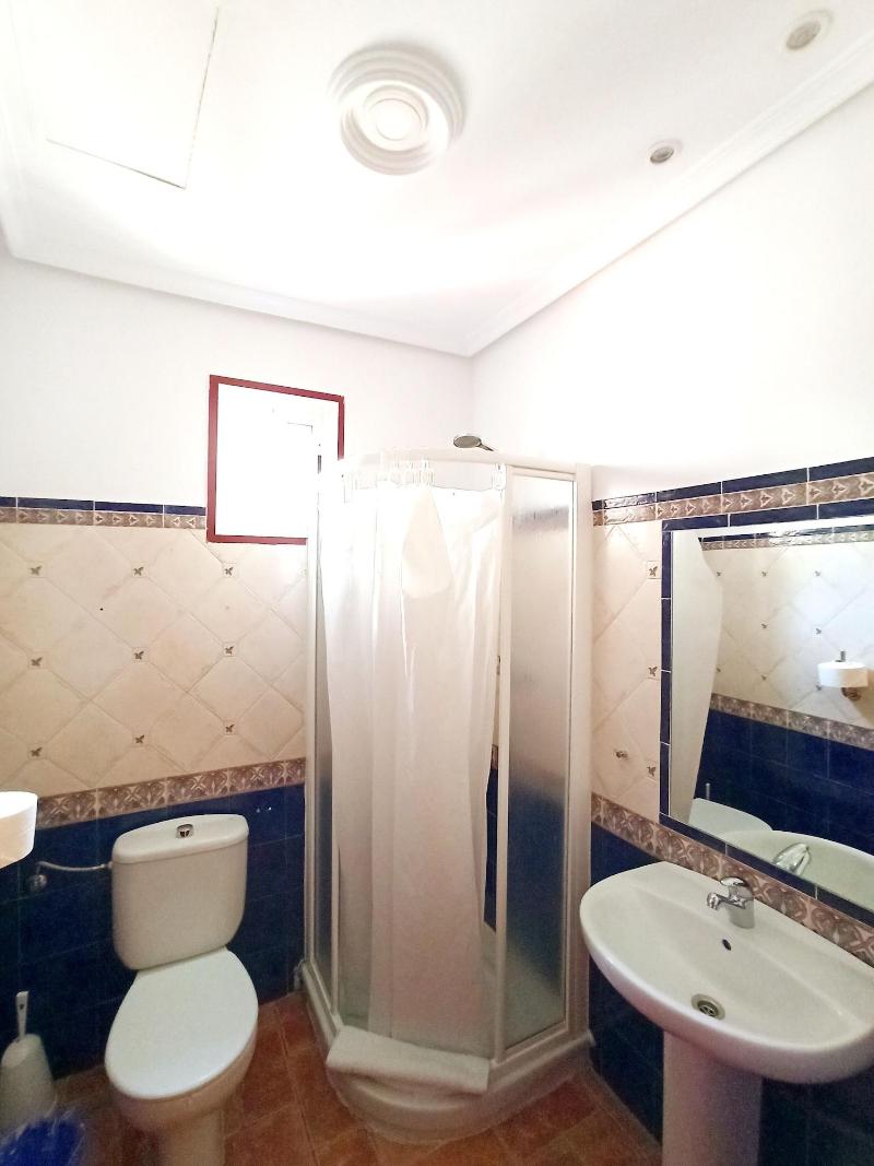 Vivian's Guest House image