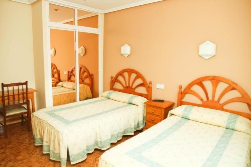 Hostal Pachin image