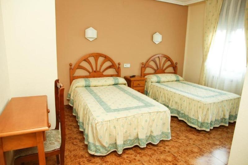 Hostal Pachin image