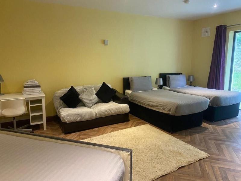 Moorepark West House image