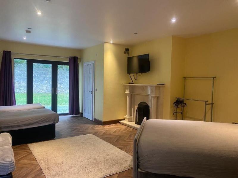 Moorepark West House image