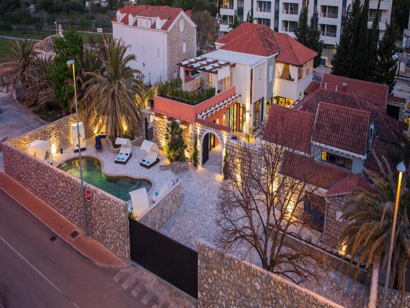 Villa Diamond image