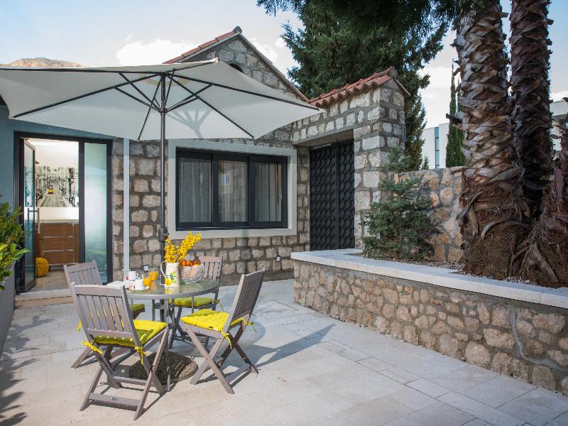 Villa Diamond image