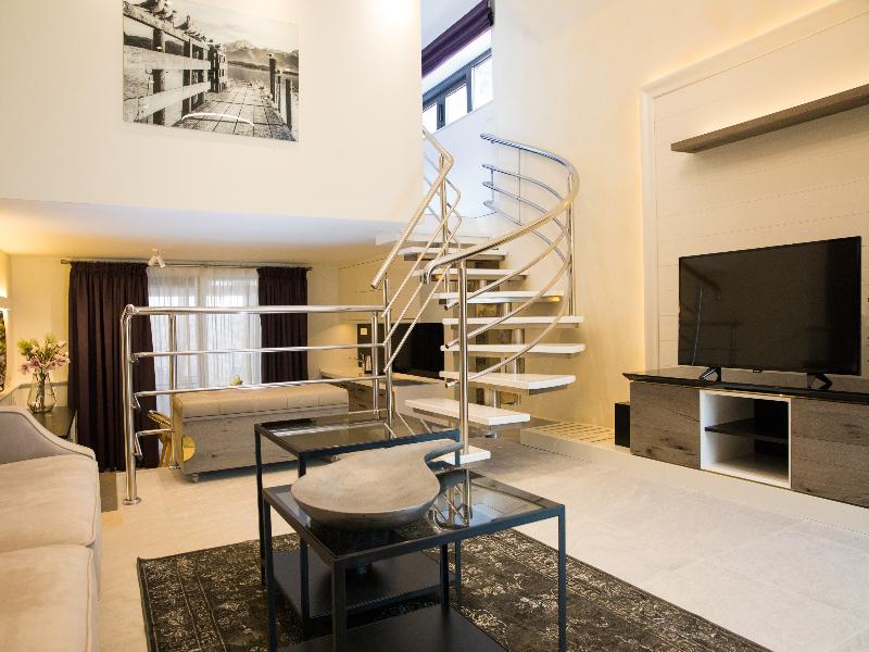 Villa Diamond image