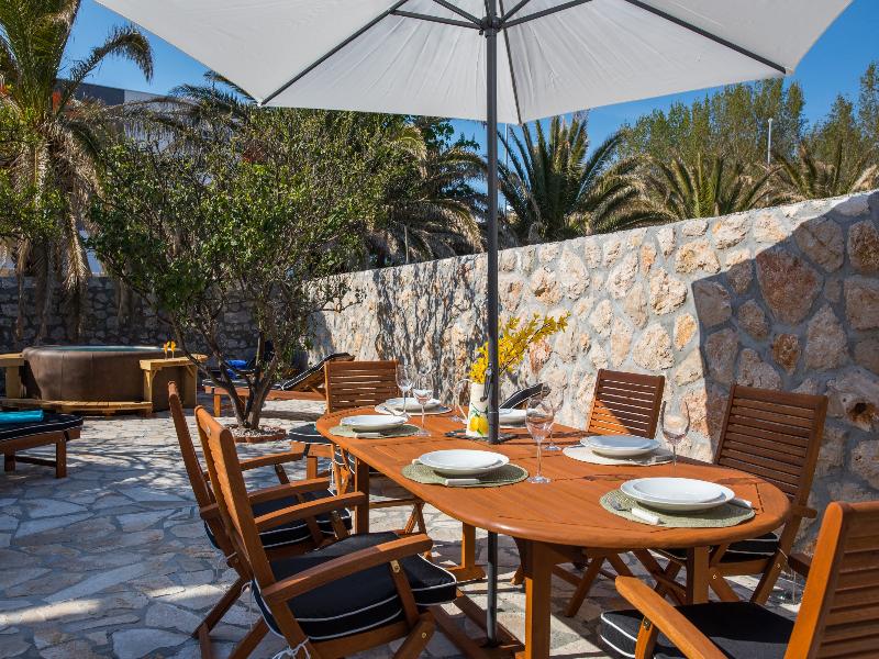 Villa Diamond image