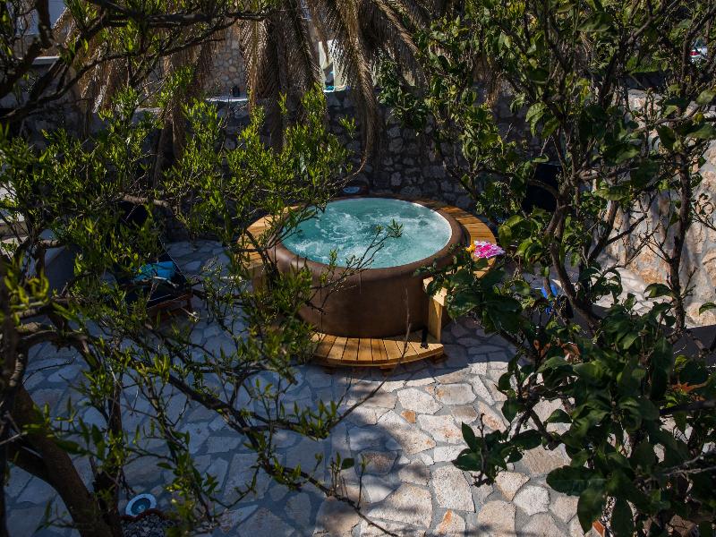 Villa Diamond image