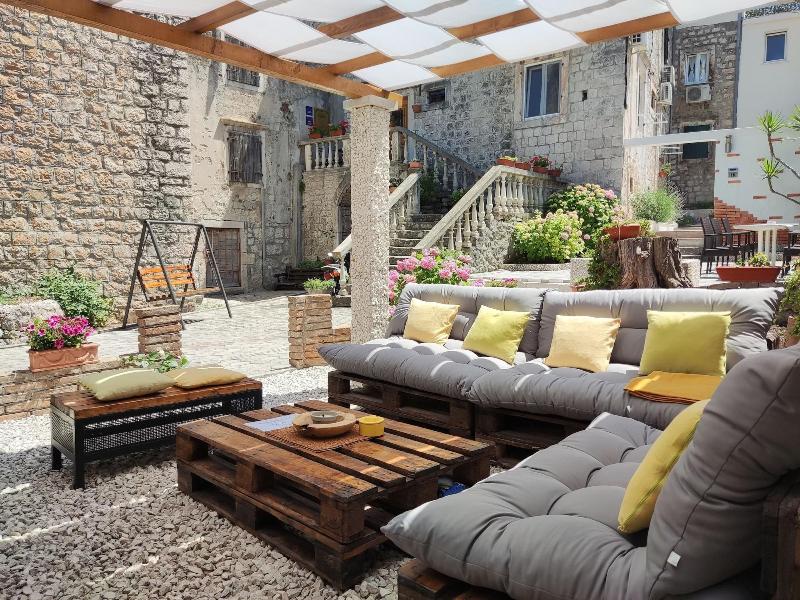 Guest House Exalto image