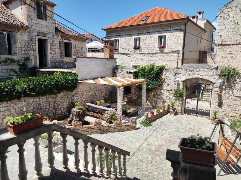 Guest House Exalto image