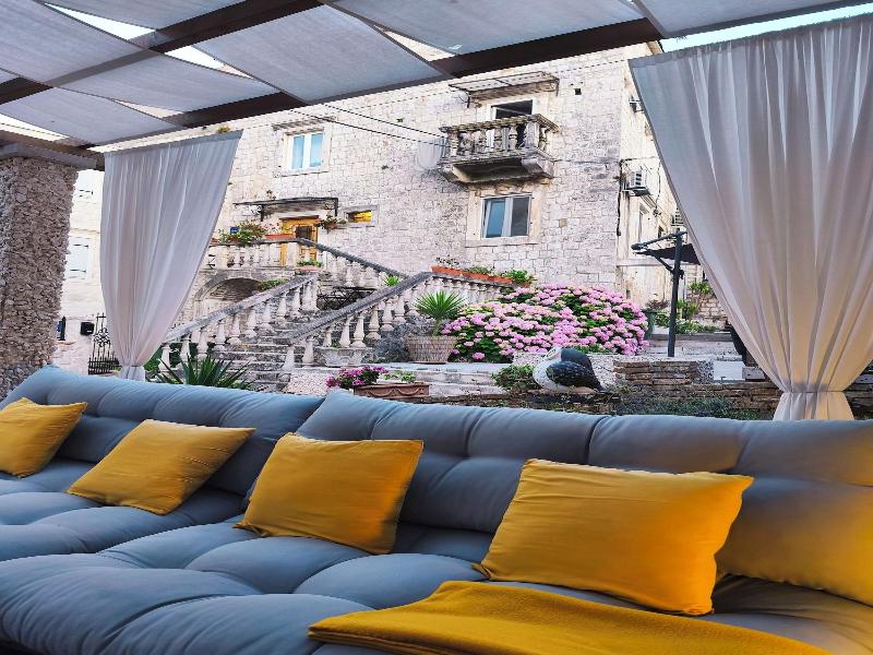 Guest House Exalto image