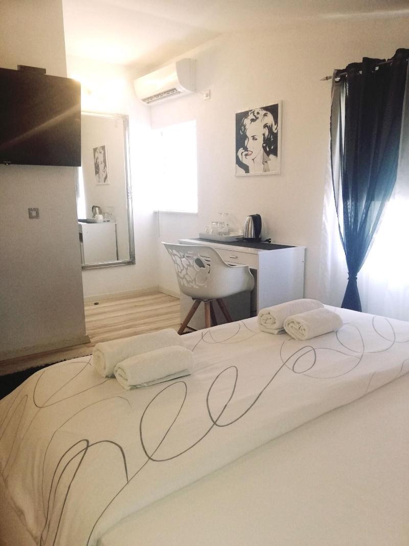 Guest House Exalto image
