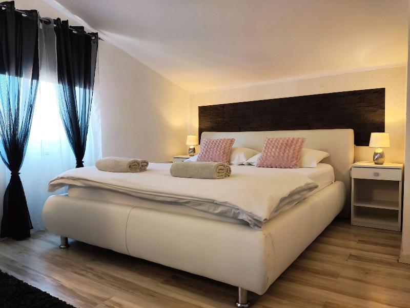Guest House Exalto image