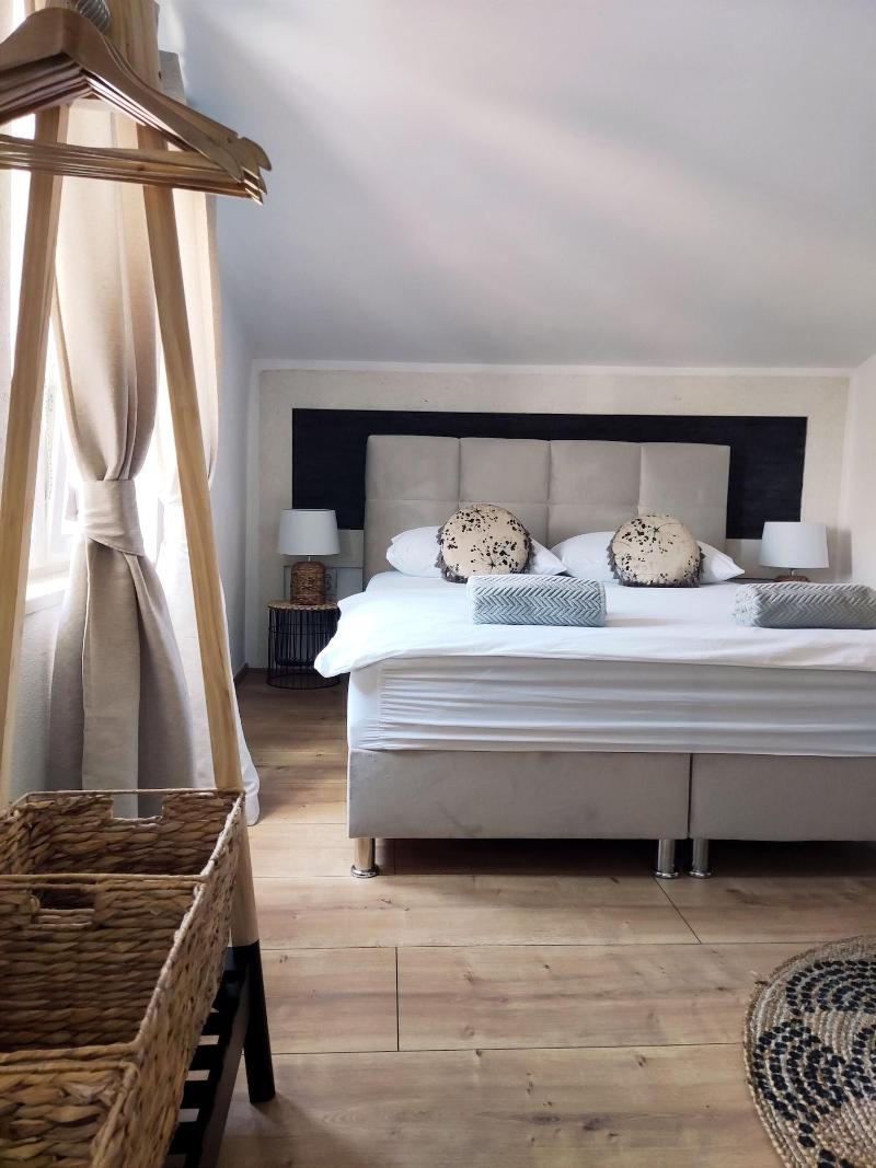 Guest House Exalto image