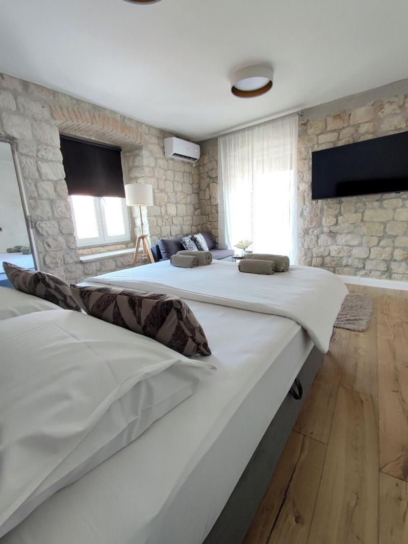Guest House Exalto image
