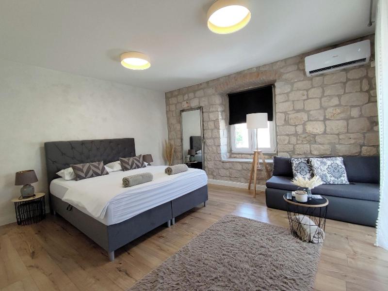 Guest House Exalto image