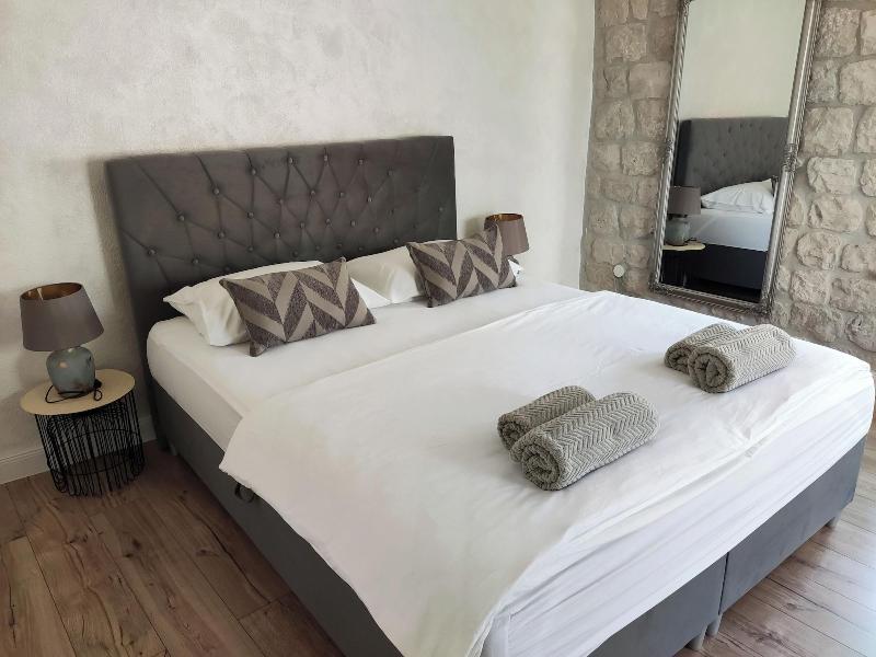 Guest House Exalto image