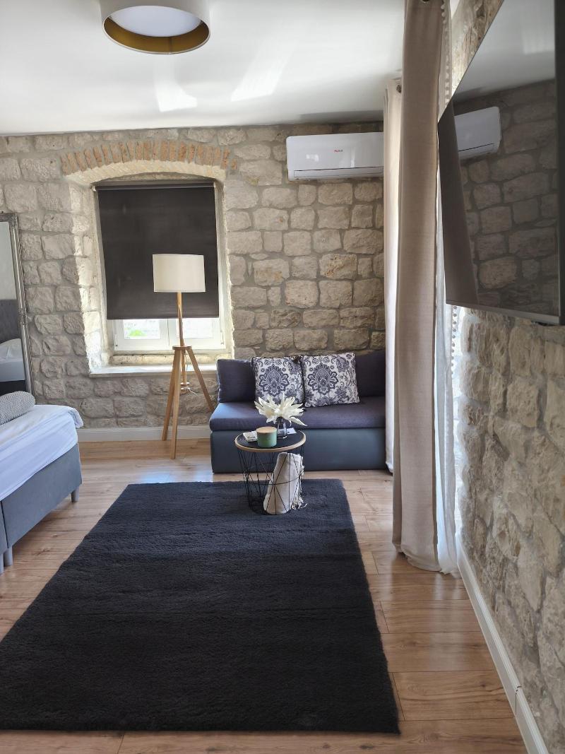 Guest House Exalto image